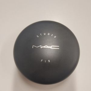 MAC Studio Fix foundation